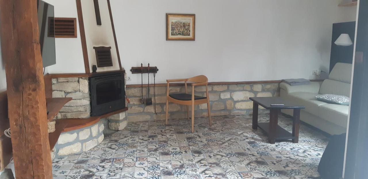 The Red Konak Villa Veliko Tarnovo Eksteriør billede