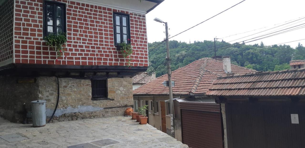 The Red Konak Villa Veliko Tarnovo Eksteriør billede