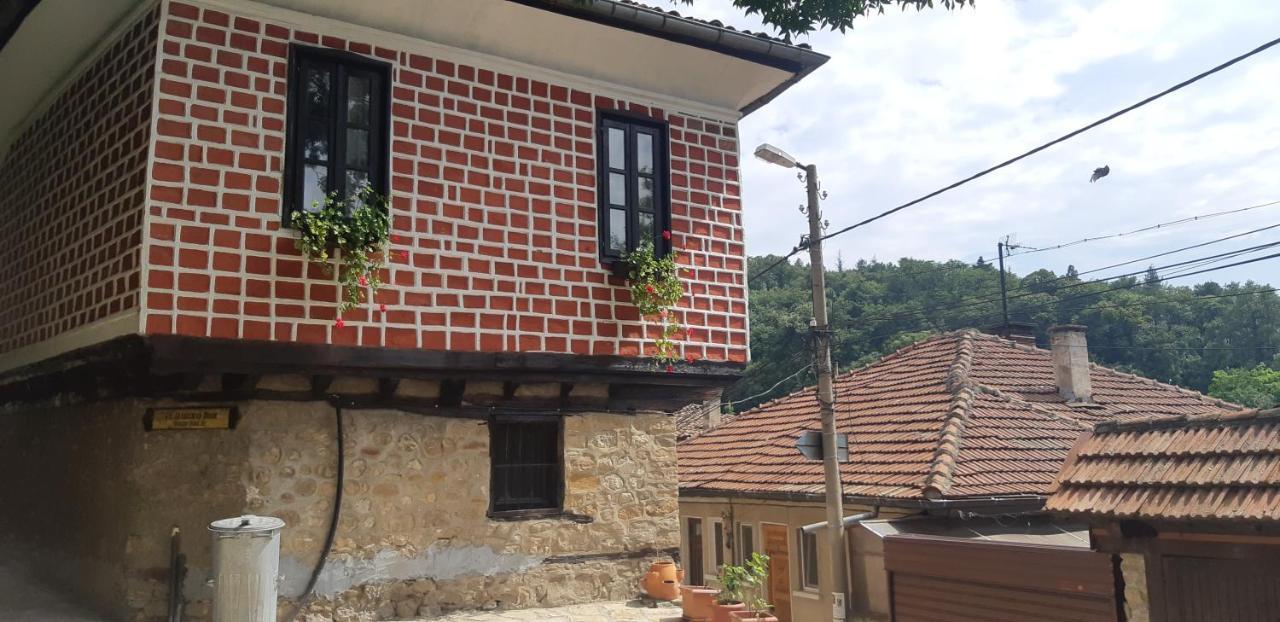 The Red Konak Villa Veliko Tarnovo Eksteriør billede